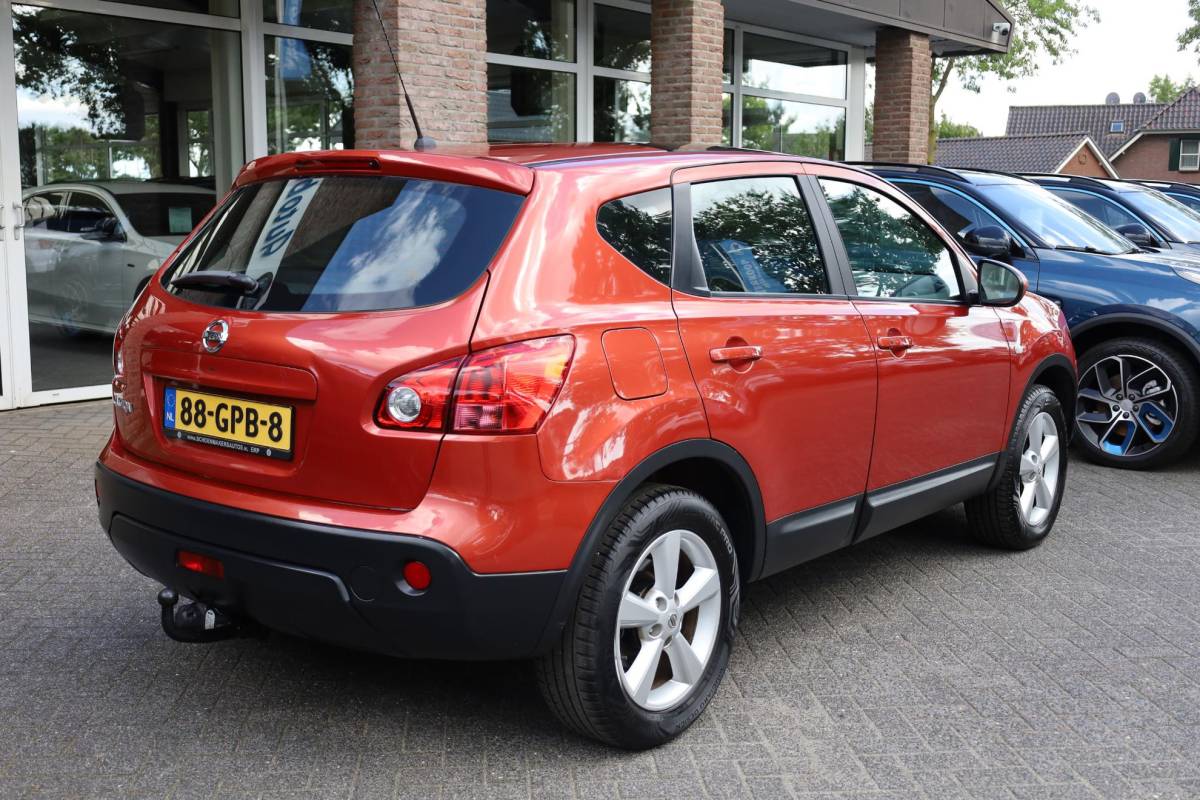 Nissan QASHQAI Nissan Qashqai 2.0 Tekna Premium LAGE-KM + NAP!! CAMERA TREKHAAK NAP PANO DAB CRUISE CLIMA ALL-SEASONS ENZ!