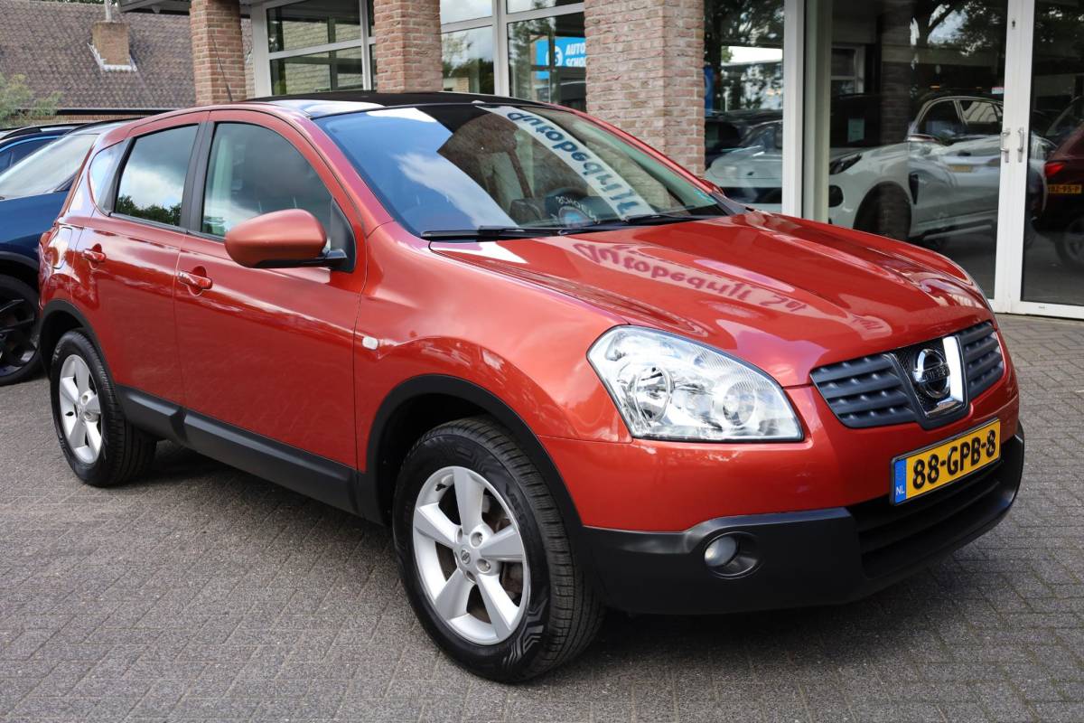 Nissan QASHQAI Nissan Qashqai 2.0 Tekna Premium LAGE-KM + NAP!! CAMERA TREKHAAK NAP PANO DAB CRUISE CLIMA ALL-SEASONS ENZ!