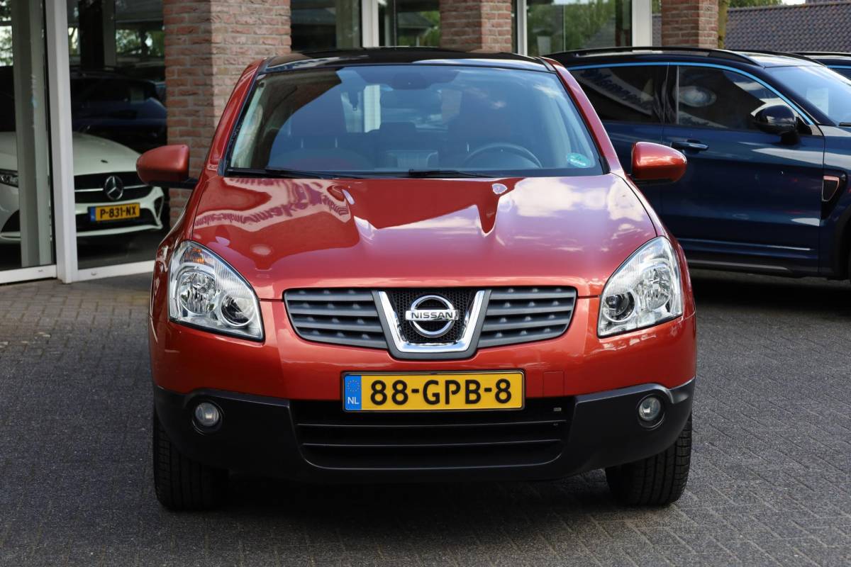 Nissan QASHQAI Nissan Qashqai 2.0 Tekna Premium LAGE-KM + NAP!! CAMERA TREKHAAK NAP PANO DAB CRUISE CLIMA ALL-SEASONS ENZ!