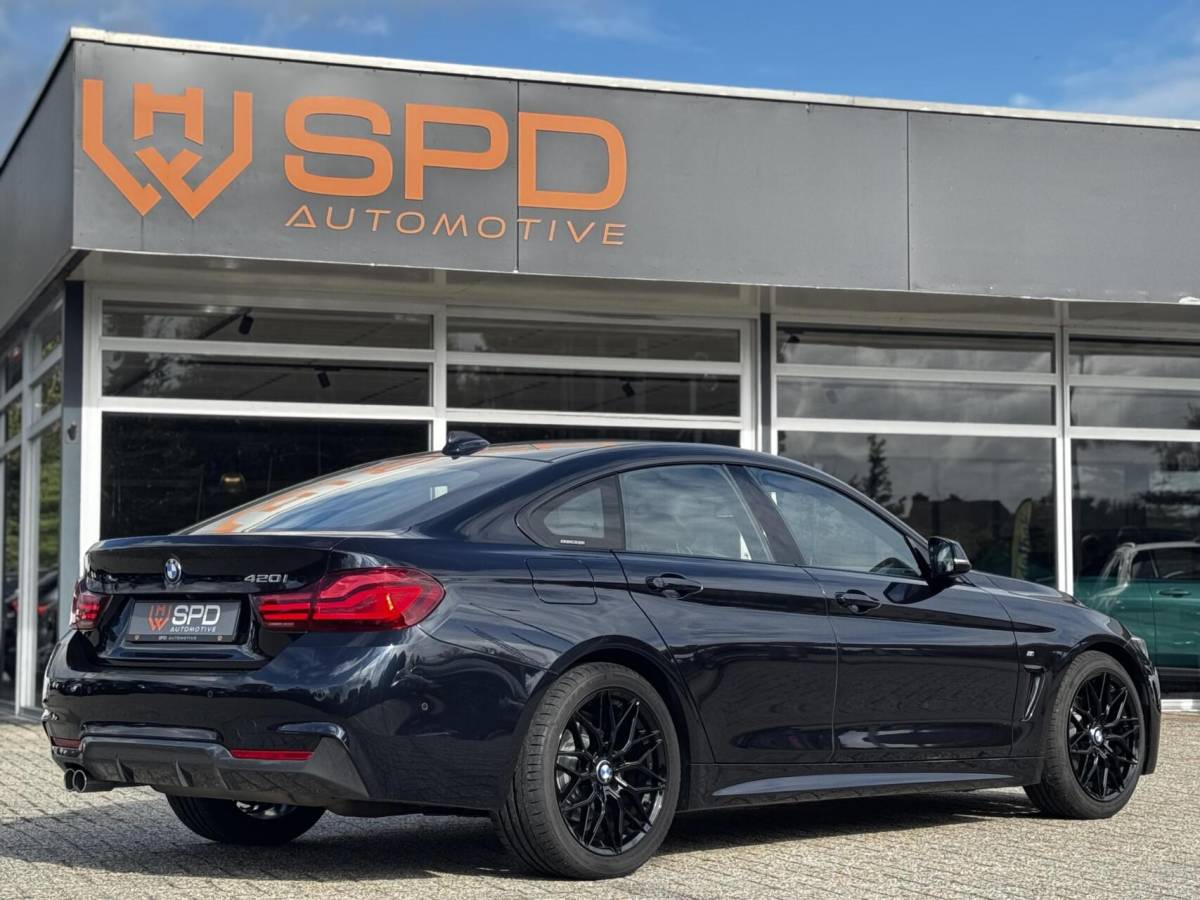 BMW 4 Serie BMW 4-serie Gran Coupé 420i High Excecutive|M-sport|LED|leer