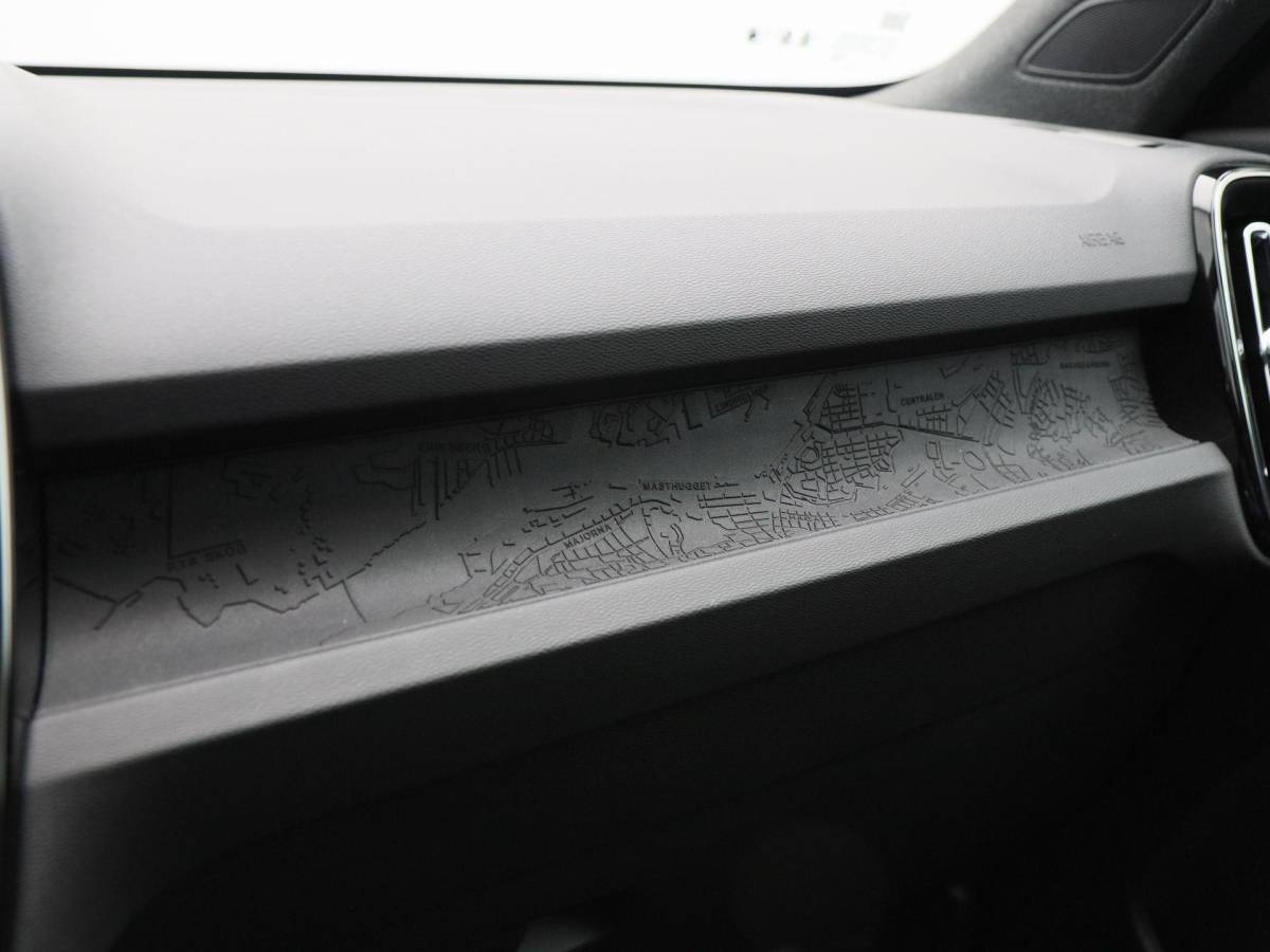 Volvo EX40 Volvo EX40 Single Motor Extended Range Plus 82 kWh 252 Pk | Harman Kardon Audio | Adaptive Cruise | Sportstoelen | Stoel- en Stuurverwarming | Privacy Glass | Camera | 19 Inch