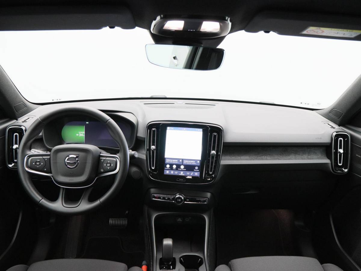 Volvo EX40 Volvo EX40 Single Motor Extended Range Plus 82 kWh 252 Pk | Harman Kardon Audio | Adaptive Cruise | Sportstoelen | Stoel- en Stuurverwarming | Privacy Glass | Camera | 19 Inch