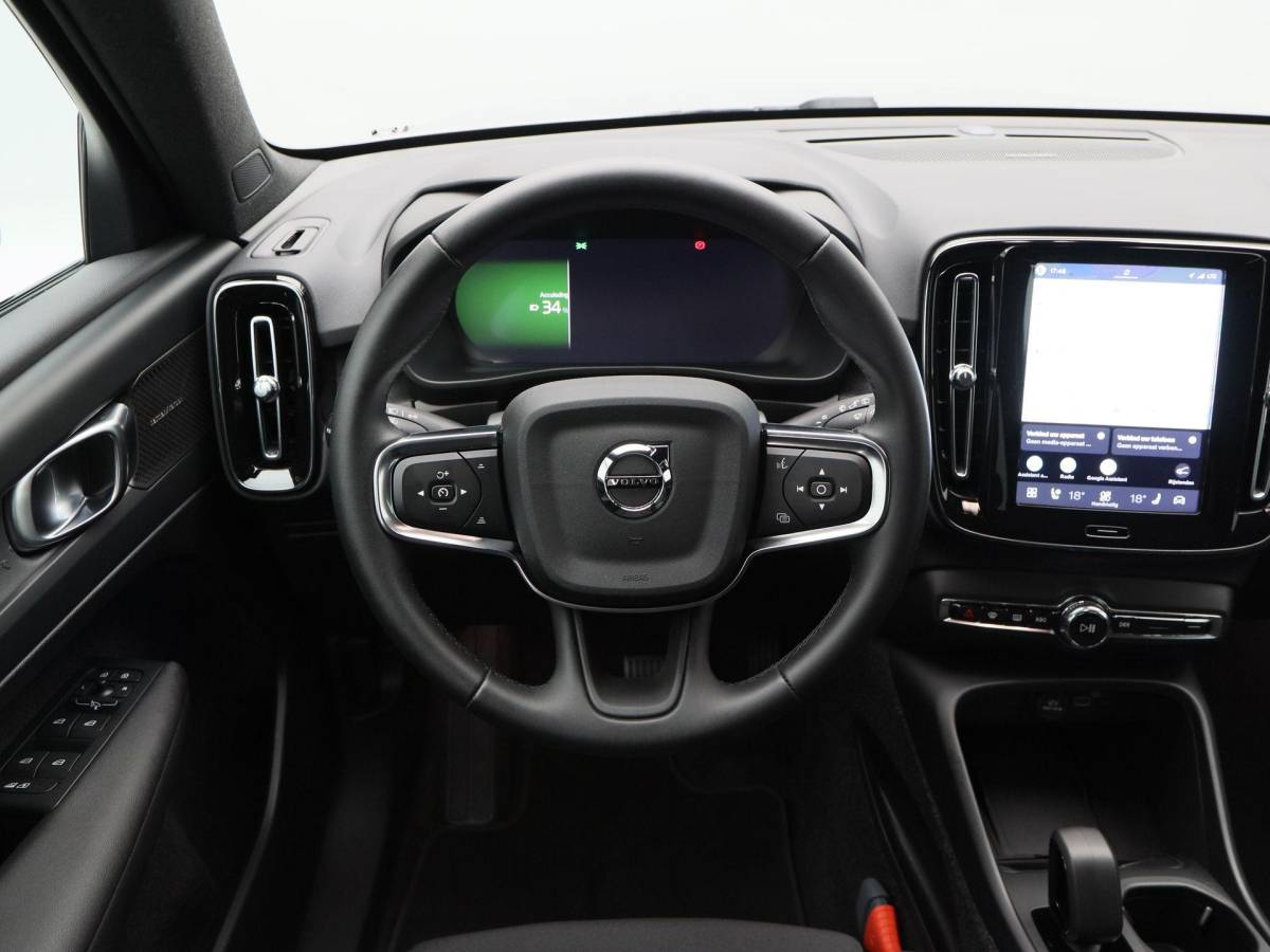 Volvo EX40 Volvo EX40 Single Motor Extended Range Plus 82 kWh 252 Pk | Harman Kardon Audio | Adaptive Cruise | Sportstoelen | Stoel- en Stuurverwarming | Privacy Glass | Camera | 19 Inch
