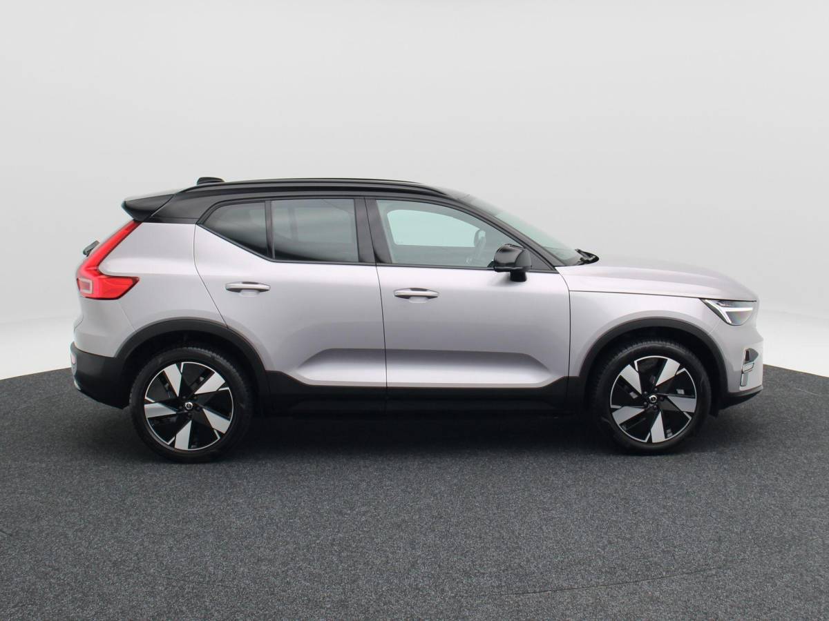 Volvo EX40 Volvo EX40 Single Motor Extended Range Plus 82 kWh 252 Pk | Harman Kardon Audio | Adaptive Cruise | Sportstoelen | Stoel- en Stuurverwarming | Privacy Glass | Camera | 19 Inch