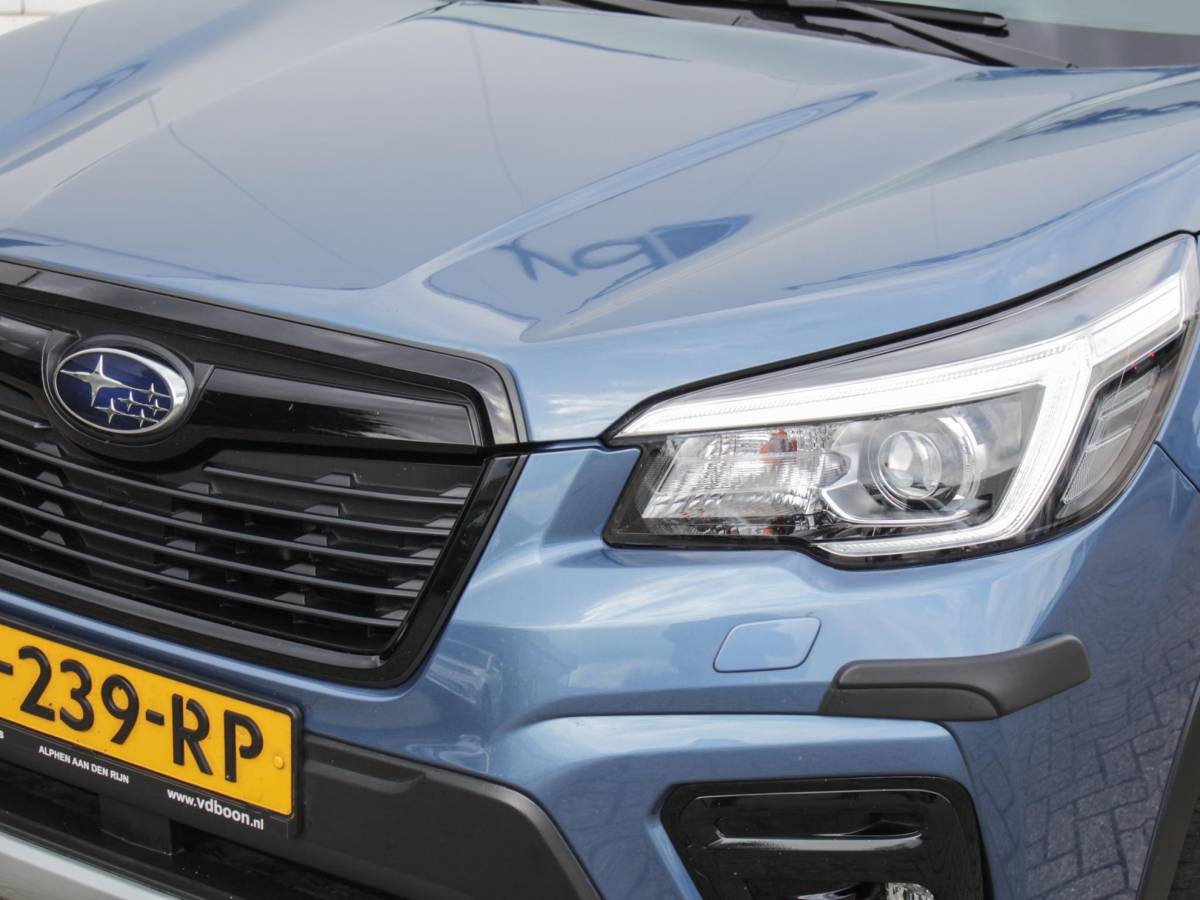 Subaru Forester Subaru Forester 2.0i e-BOXER Luxury | Navi | Camera | Trekhaak
