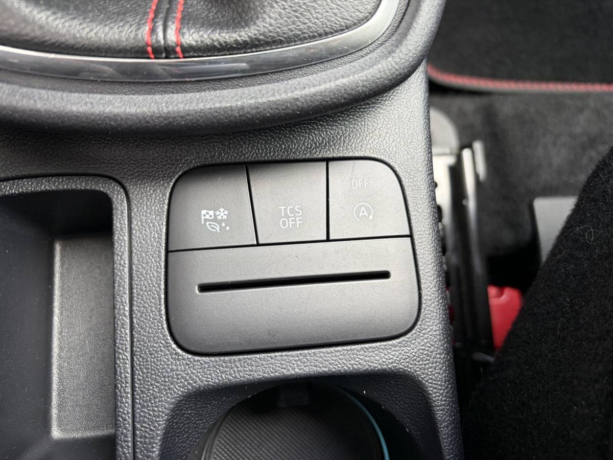 Ford Puma Ford Puma 1.0 EcoBoost Hybrid ST-Line | Parkeer sensor | Stoel verwarming | Elektrische spiegels |