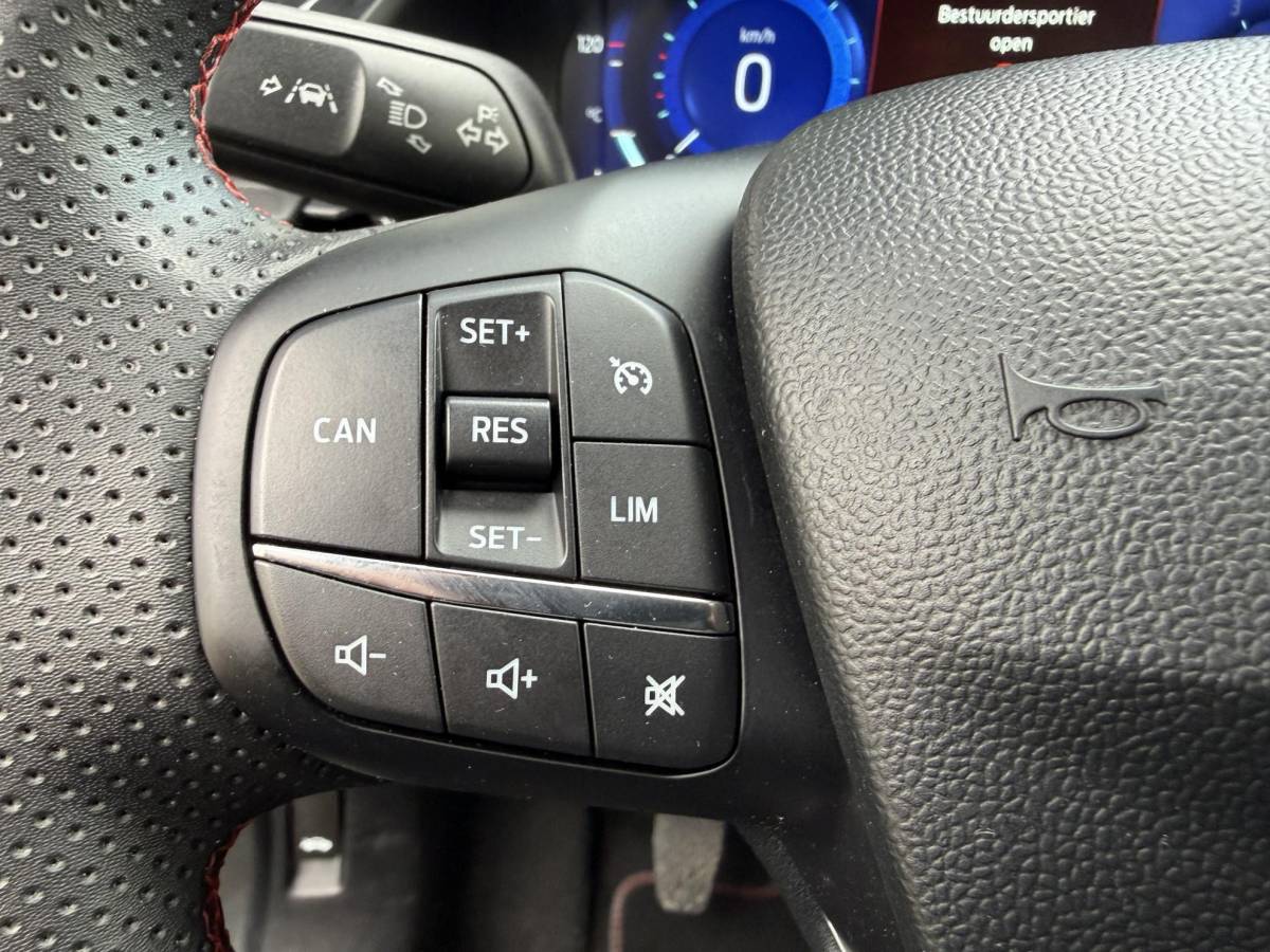 Ford Puma Ford Puma 1.0 EcoBoost Hybrid ST-Line | Parkeer sensor | Stoel verwarming | Elektrische spiegels |