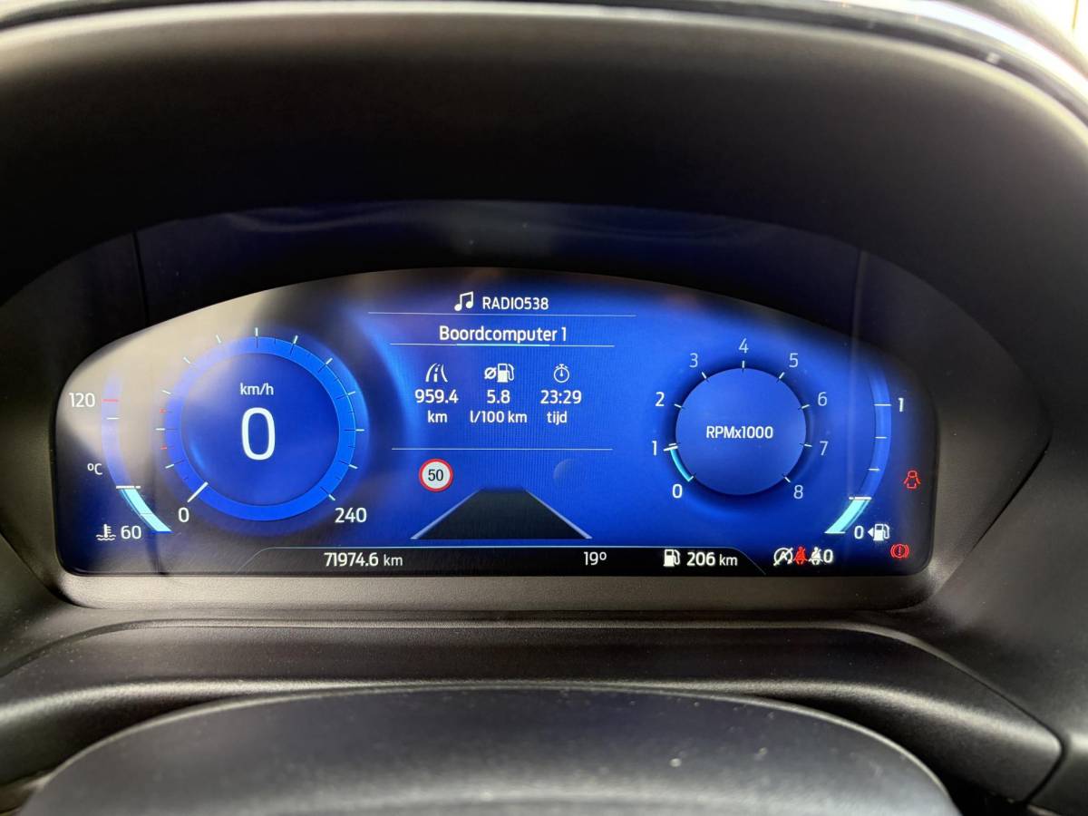 Ford Puma Ford Puma 1.0 EcoBoost Hybrid ST-Line | Parkeer sensor | Stoel verwarming | Elektrische spiegels |