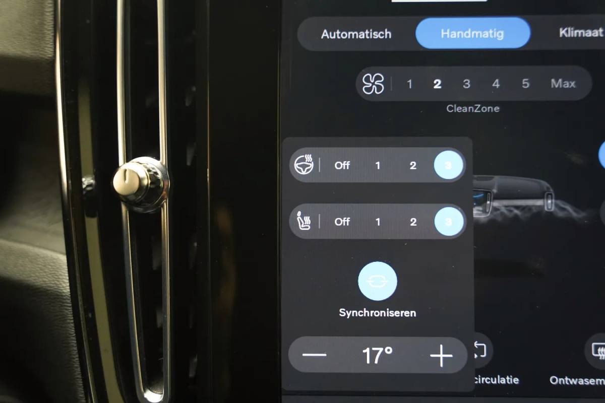 Volvo XC40 Volvo XC40 Recharge Plus Aut. [ Navi Camera Stoelverwarming ]