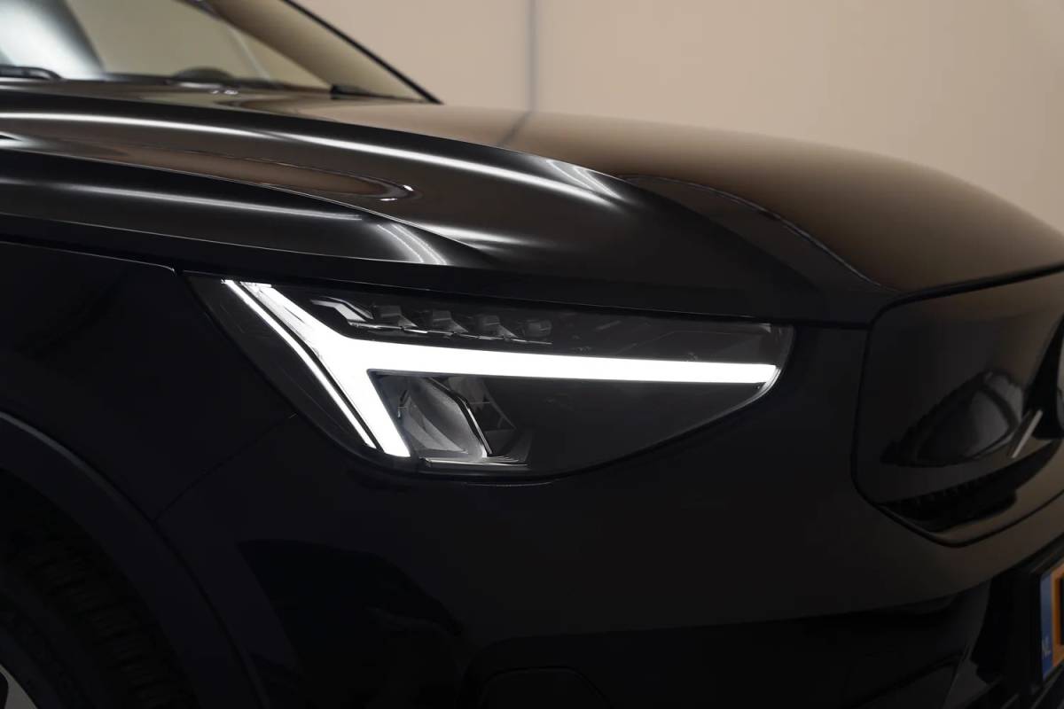 Volvo XC40 Volvo XC40 Recharge Plus Aut. [ Navi Camera Stoelverwarming ]