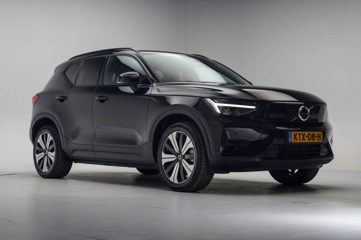 Volvo XC40 Volvo XC40 Recharge Plus Aut. [ Navi Camera Stoelverwarming ]