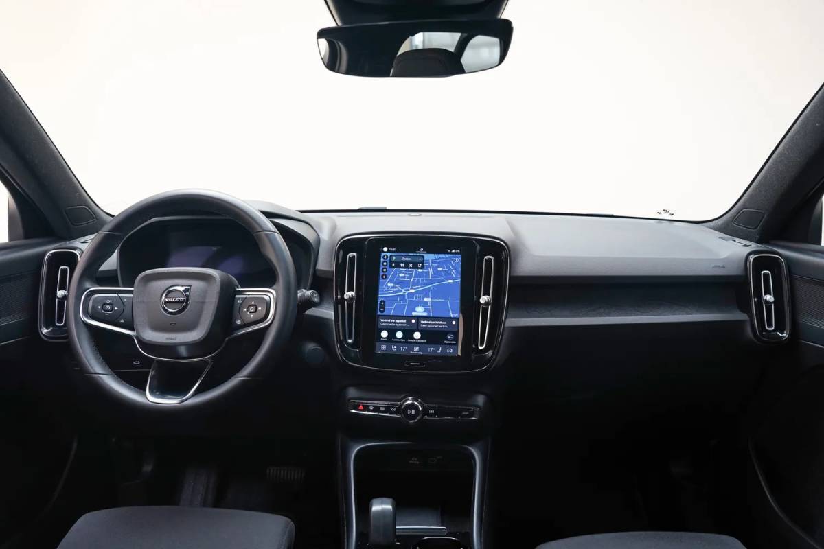 Volvo XC40 Volvo XC40 Recharge Plus Aut. [ Navi Camera Stoelverwarming ]