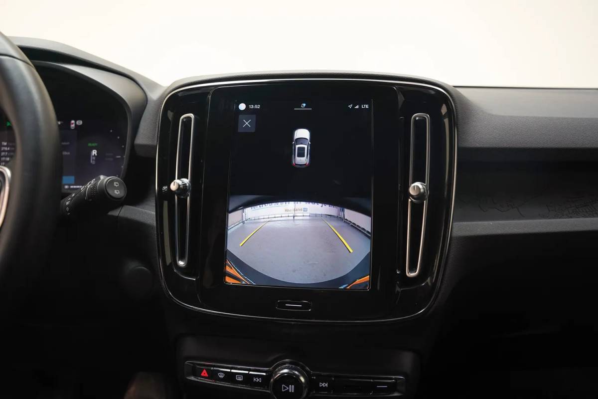 Volvo XC40 Volvo XC40 Recharge Plus Aut. [ Navi Camera Stoelverwarming ]