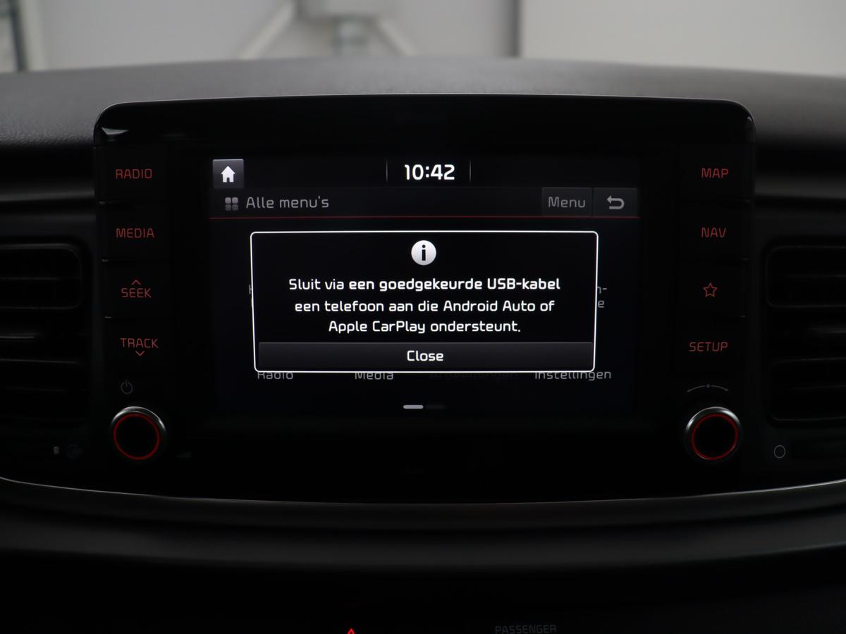 Kia Rio Kia Rio 1.0 TGDI DynamicLine | Carplay | Camera | Full LED | Cruise control | Navigatie | Lichtmetaal 15 ” | Full LED | DAB |