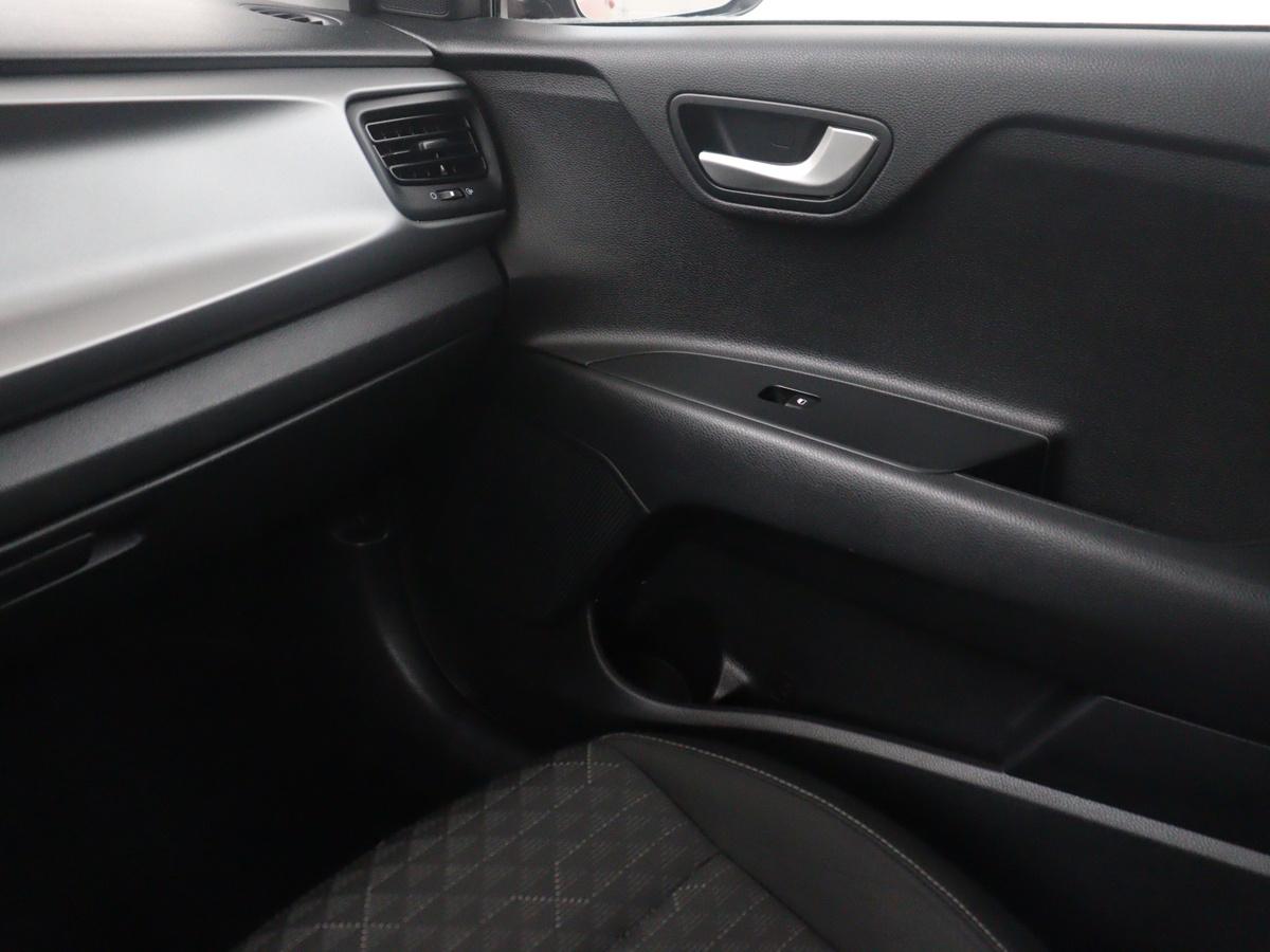 Kia Rio Kia Rio 1.0 TGDI DynamicLine | Carplay | Camera | Full LED | Cruise control | Navigatie | Lichtmetaal 15 ” | Full LED | DAB |
