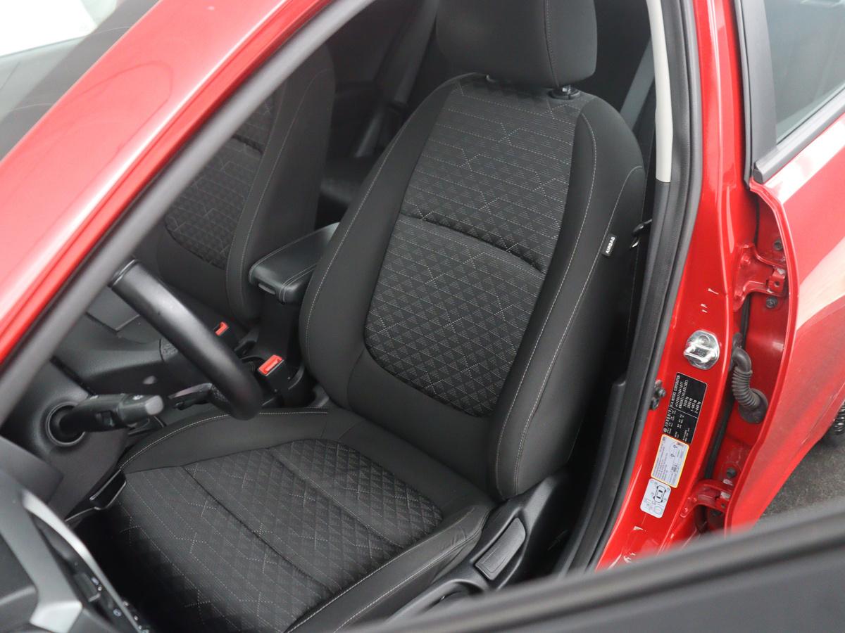 Kia Rio Kia Rio 1.0 TGDI DynamicLine | Carplay | Camera | Full LED | Cruise control | Navigatie | Lichtmetaal 15 ” | Full LED | DAB |