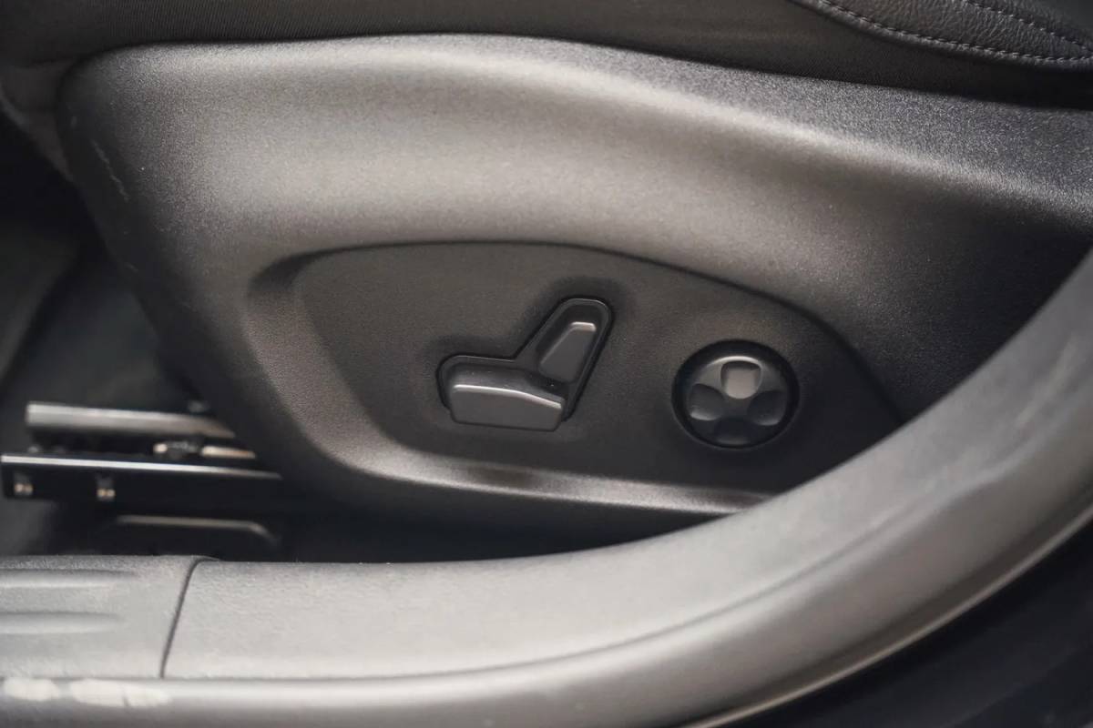 Jeep Compass Jeep Compass 1.5 e-Hybrid Summit Aut. [ Adapt.cruise Camera Leder ]