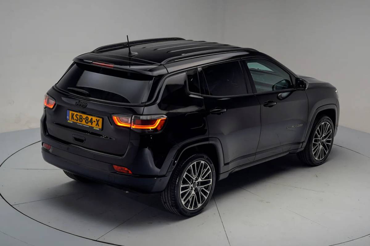 Jeep Compass Jeep Compass 1.5 e-Hybrid Summit Aut. [ Adapt.cruise Camera Leder ]
