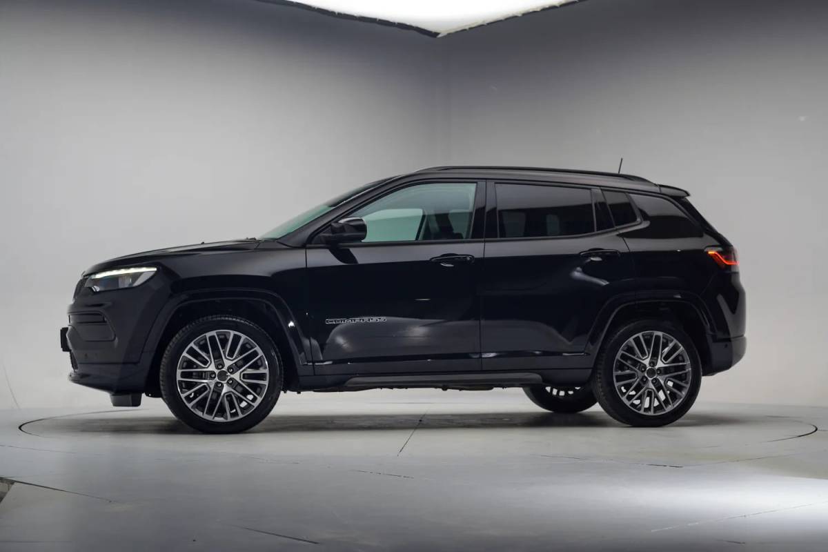 Jeep Compass Jeep Compass 1.5 e-Hybrid Summit Aut. [ Adapt.cruise Camera Leder ]