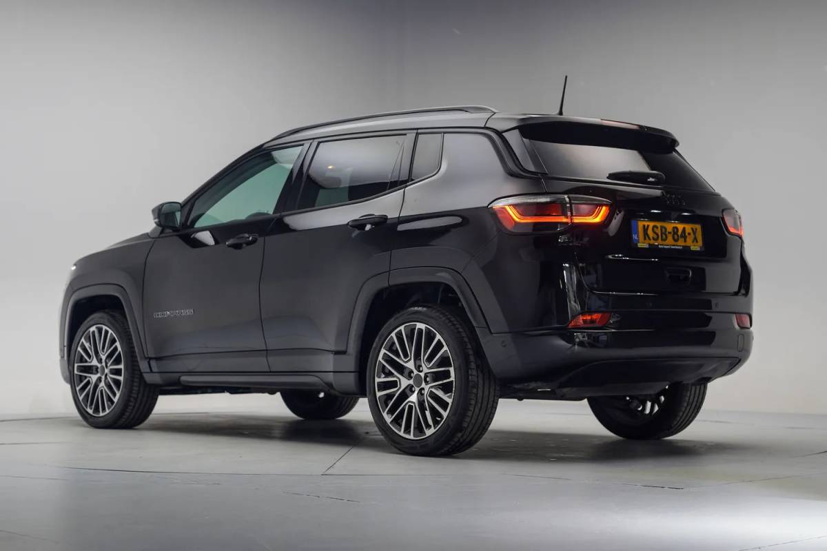 Jeep Compass Jeep Compass 1.5 e-Hybrid Summit Aut. [ Adapt.cruise Camera Leder ]
