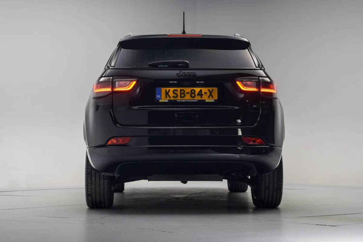 Jeep Compass Jeep Compass 1.5 e-Hybrid Summit Aut. [ Adapt.cruise Camera Leder ]
