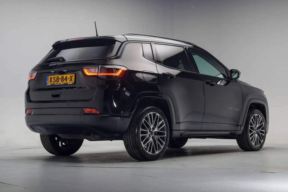 Jeep Compass Jeep Compass 1.5 e-Hybrid Summit Aut. [ Adapt.cruise Camera Leder ]