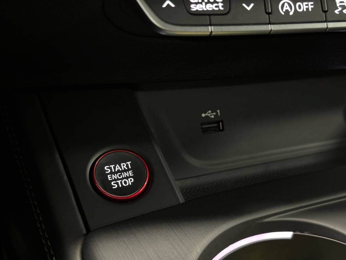 Audi RS5 Audi RS5 Coupé 2.9 TFSI quattro Pro Line Plus | 451 PK! | Panoramadak | Bang & Olufsen | Dynamic Pakket | Head-Up Display | 360 Graden Camera | Apple Carplay | Adaptieve Cruise Control | DAB | Led Matrix |