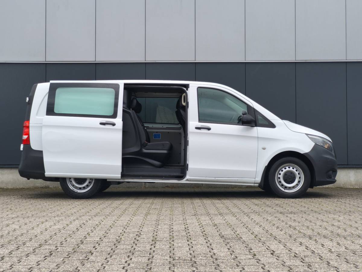 Mercedes-Benz Vito Mercedes-Benz Vito 114CDI LANG DUBBELE CABINE AUT CLIMATE CRUISE