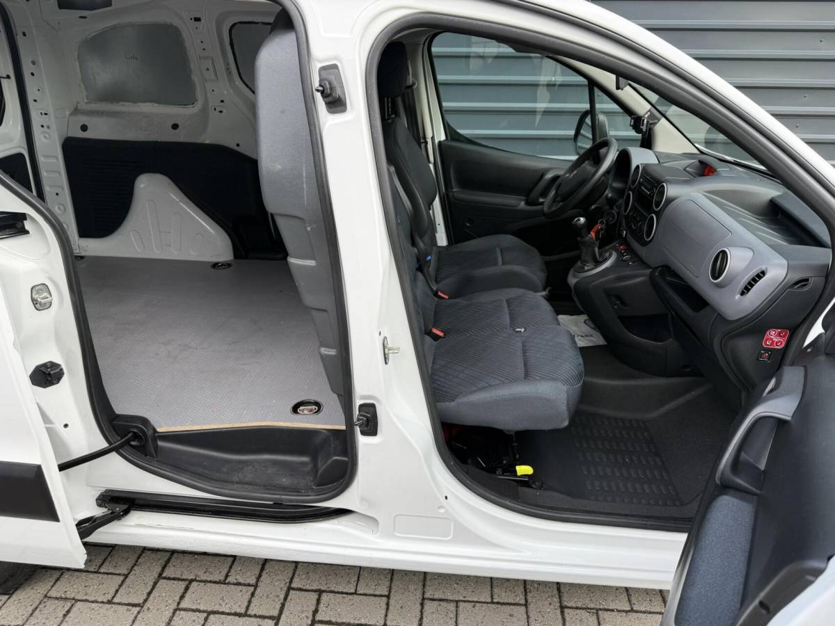 Peugeot Partner Peugeot Partner bestel 120 1.6-16V Benzine Grijs kenteken
