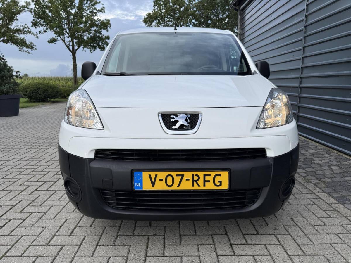 Peugeot Partner Peugeot Partner bestel 120 1.6-16V Benzine Grijs kenteken