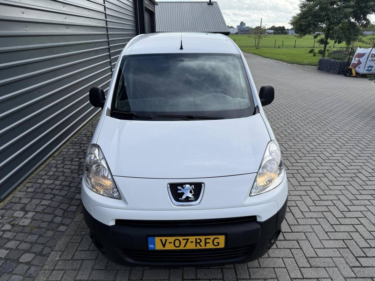 Peugeot Partner Peugeot Partner bestel 120 1.6-16V Benzine Grijs kenteken