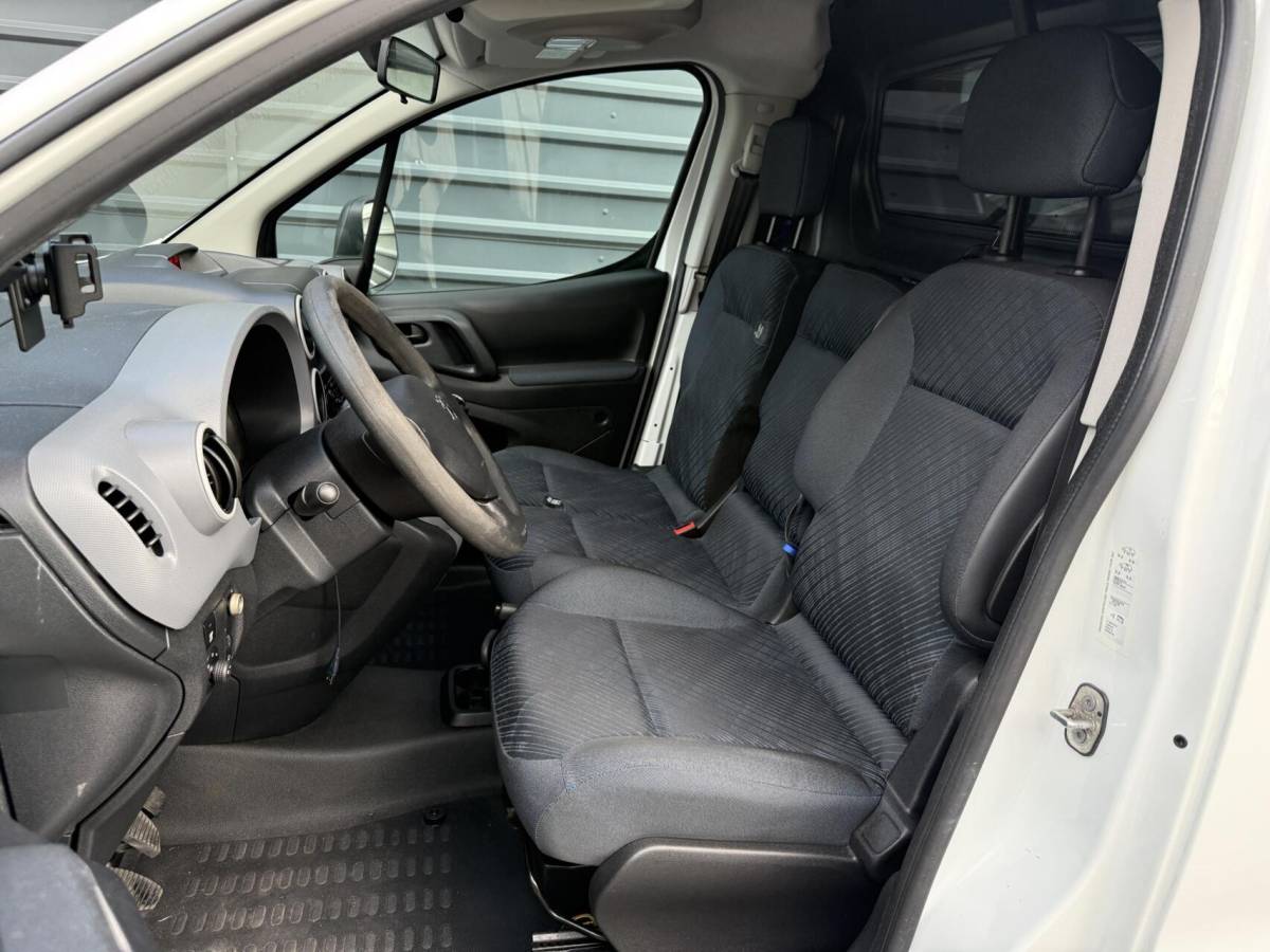 Peugeot Partner Peugeot Partner bestel 120 1.6-16V Benzine Grijs kenteken