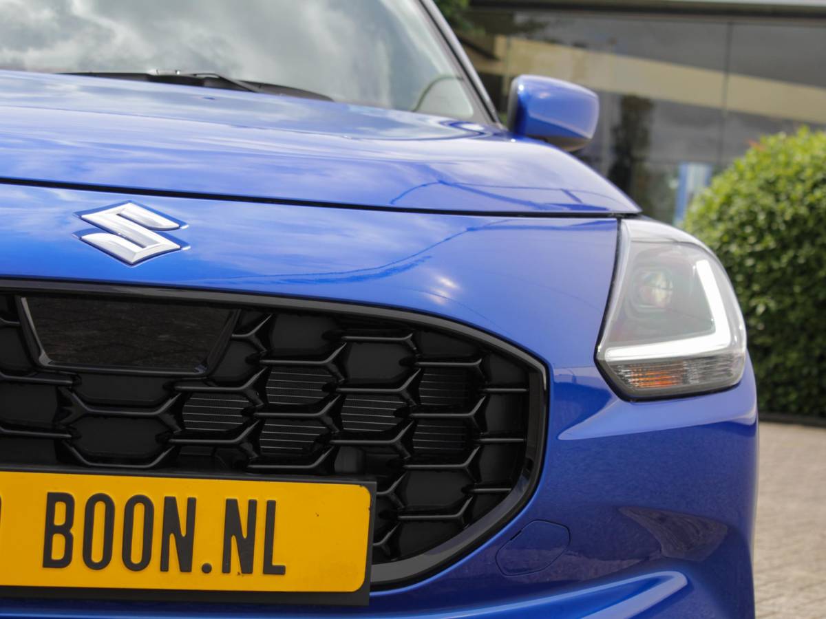 Suzuki Swift Suzuki Swift 1.2 Select Smart Hybrid | € 2200,- DEALERKORTING! | Snel Rijden!
