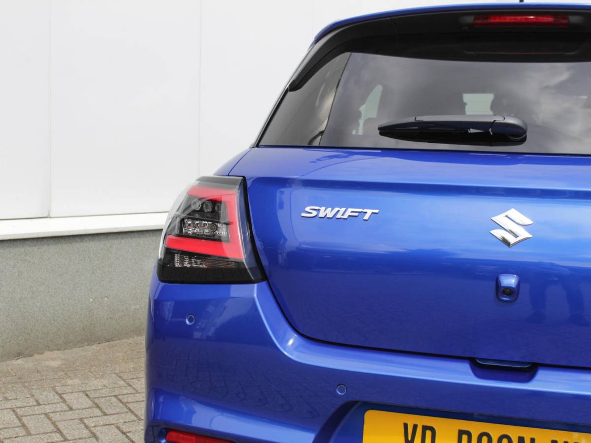 Suzuki Swift Suzuki Swift 1.2 Select Smart Hybrid | € 2200,- DEALERKORTING! | Snel Rijden!