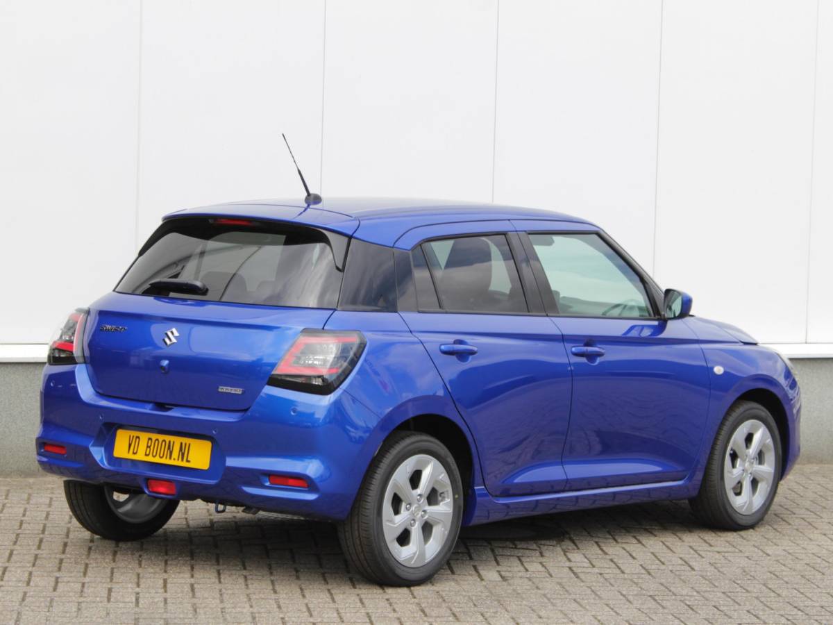 Suzuki Swift Suzuki Swift 1.2 Select Smart Hybrid | € 2200,- DEALERKORTING! | Snel Rijden!