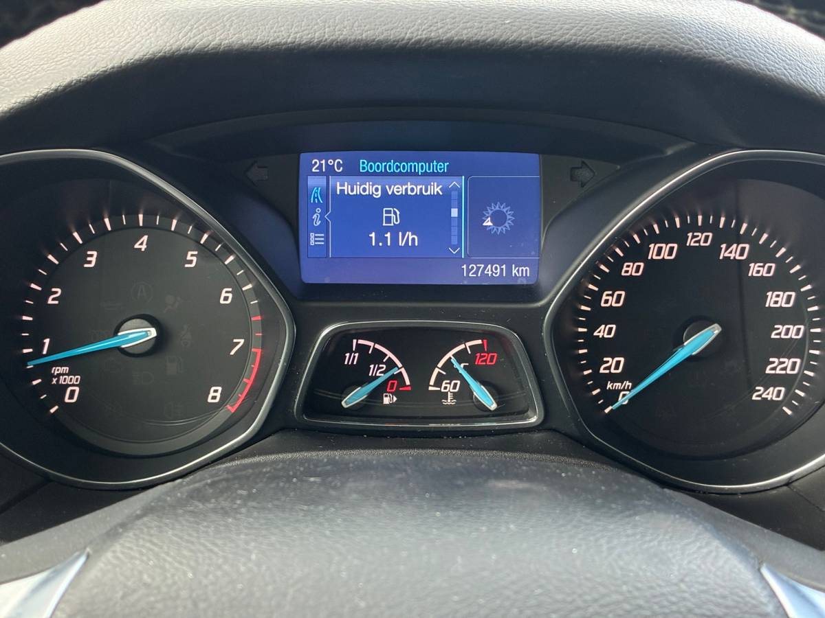 Ford Focus Ford Focus 1.0 EcoBoost Edition|2e Eigenaar|D-riem v.v.|Navigatie|Airco|CruiseControl|Trekhaak|Nieuwe APK|NAP|