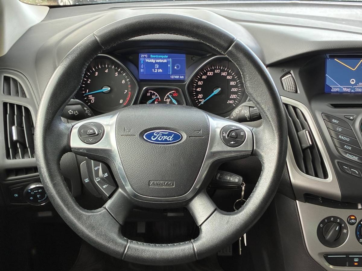 Ford Focus Ford Focus 1.0 EcoBoost Edition|2e Eigenaar|D-riem v.v.|Navigatie|Airco|CruiseControl|Trekhaak|Nieuwe APK|NAP|