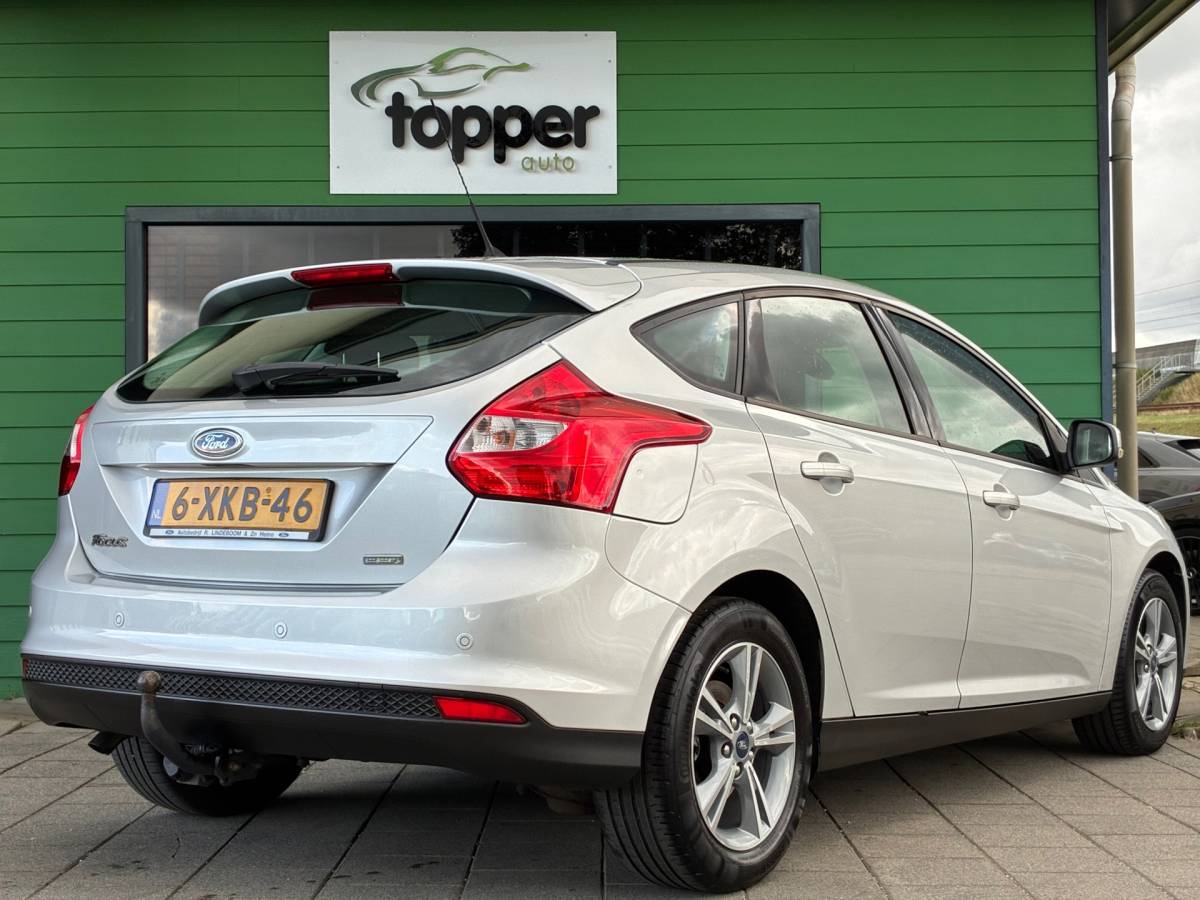 Ford Focus Ford Focus 1.0 EcoBoost Edition|2e Eigenaar|D-riem v.v.|Navigatie|Airco|CruiseControl|Trekhaak|Nieuwe APK|NAP|