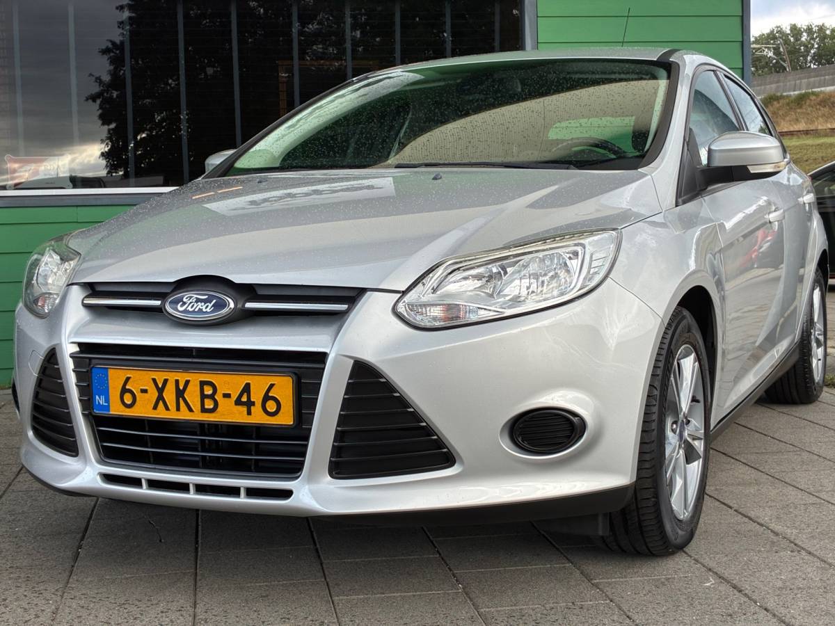 Ford Focus Ford Focus 1.0 EcoBoost Edition|2e Eigenaar|D-riem v.v.|Navigatie|Airco|CruiseControl|Trekhaak|Nieuwe APK|NAP|