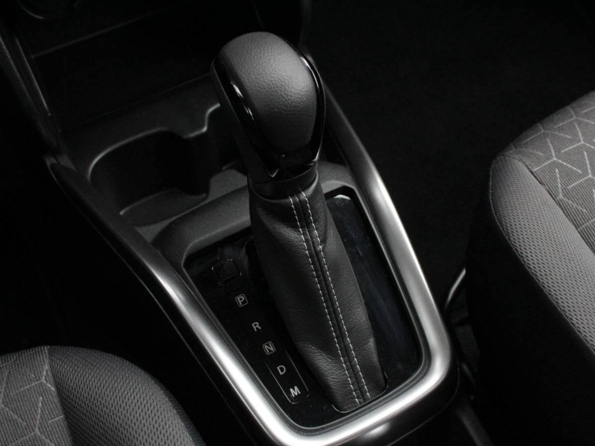 Suzuki Swift Suzuki Swift 1.2 Style Smart Hybrid Automaat | € 2200,- DEALERKORTING! | Snel Rijden!