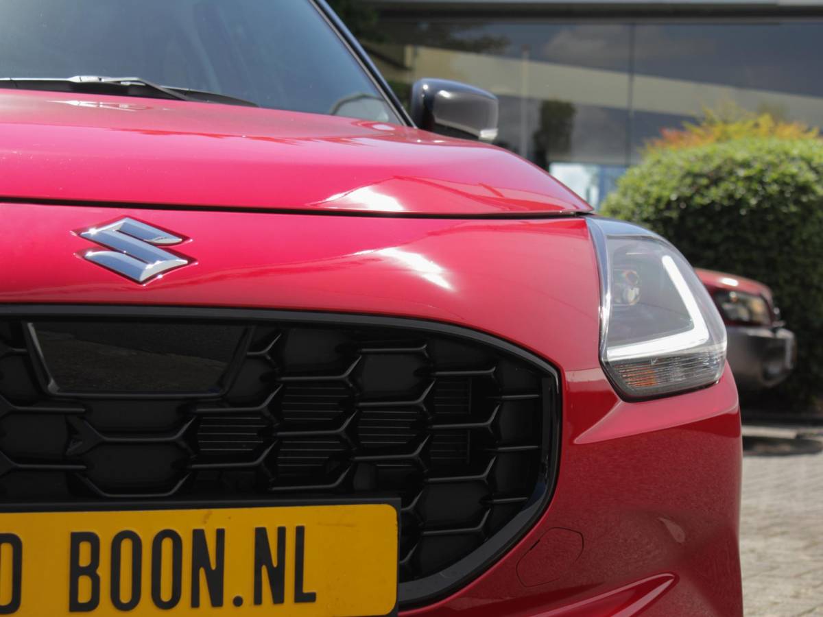 Suzuki Swift Suzuki Swift 1.2 Style Smart Hybrid Automaat | € 2200,- DEALERKORTING! | Snel Rijden!