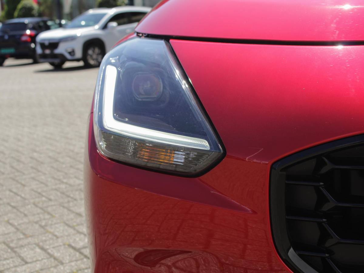 Suzuki Swift Suzuki Swift 1.2 Style Smart Hybrid Automaat | € 2200,- DEALERKORTING! | Snel Rijden!