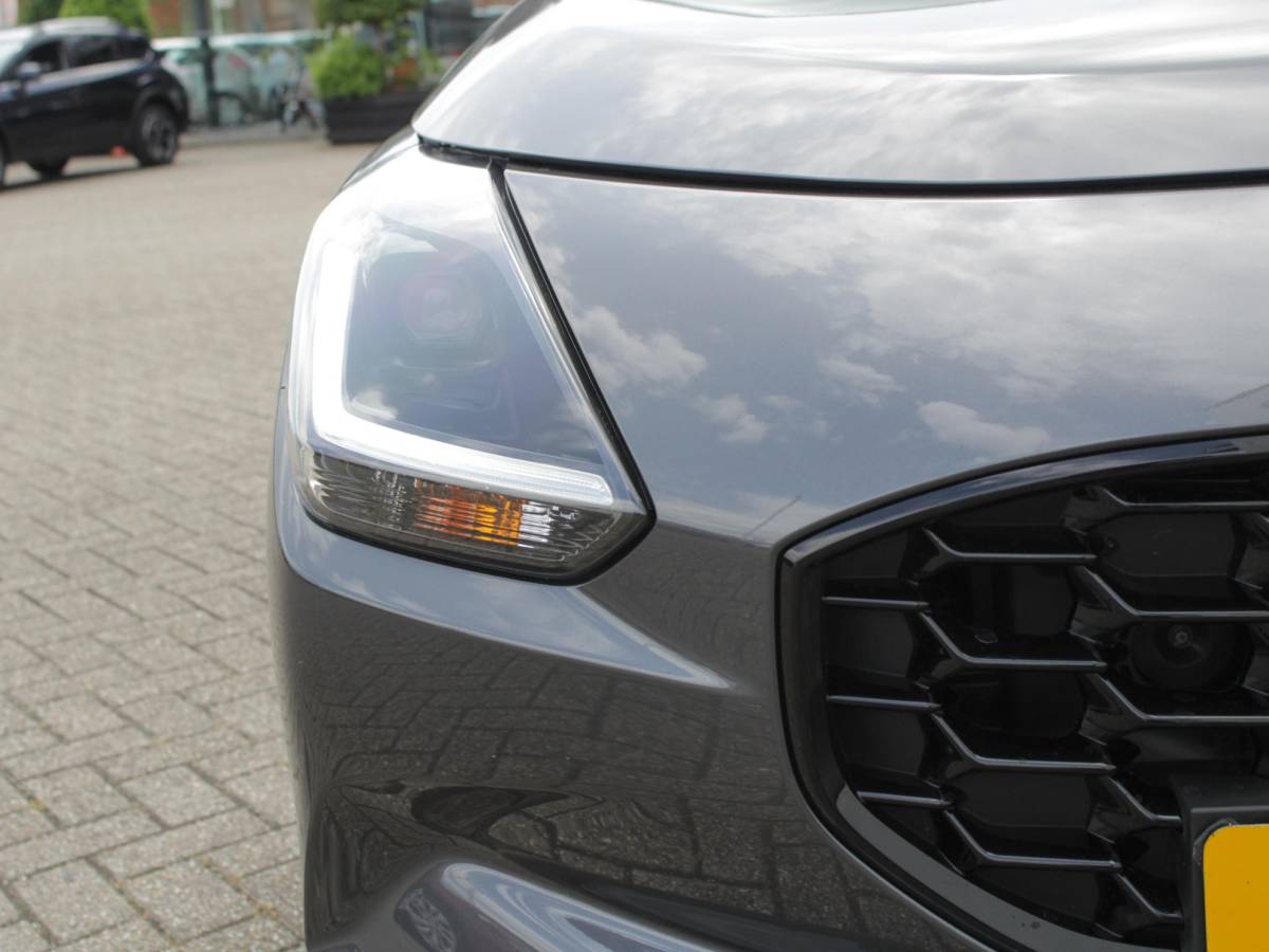 Suzuki Swift Suzuki Swift 1.2 Style Smart Hybrid | € 2200,- DEALERKORTING! | Snel Rijden!