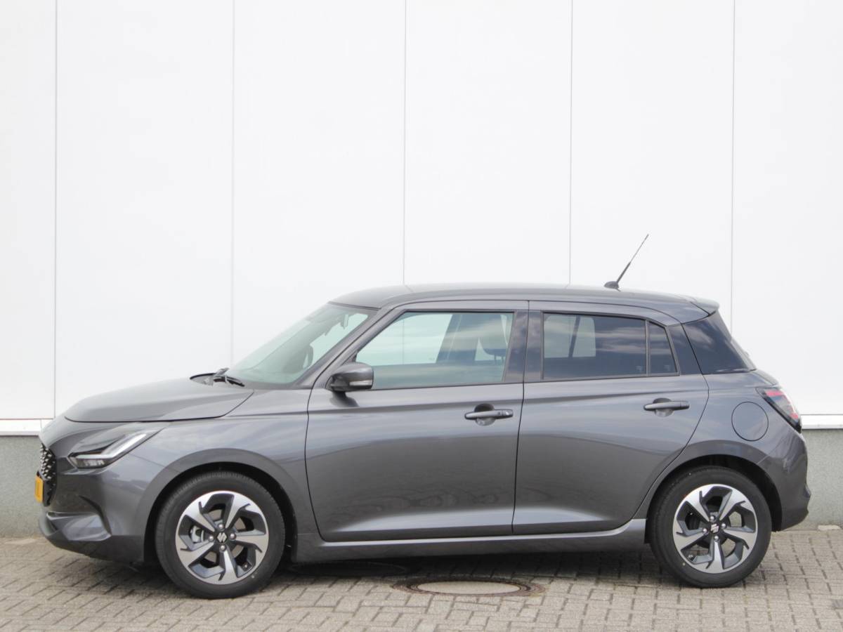 Suzuki Swift Suzuki Swift 1.2 Style Smart Hybrid | € 2200,- DEALERKORTING! | Snel Rijden!