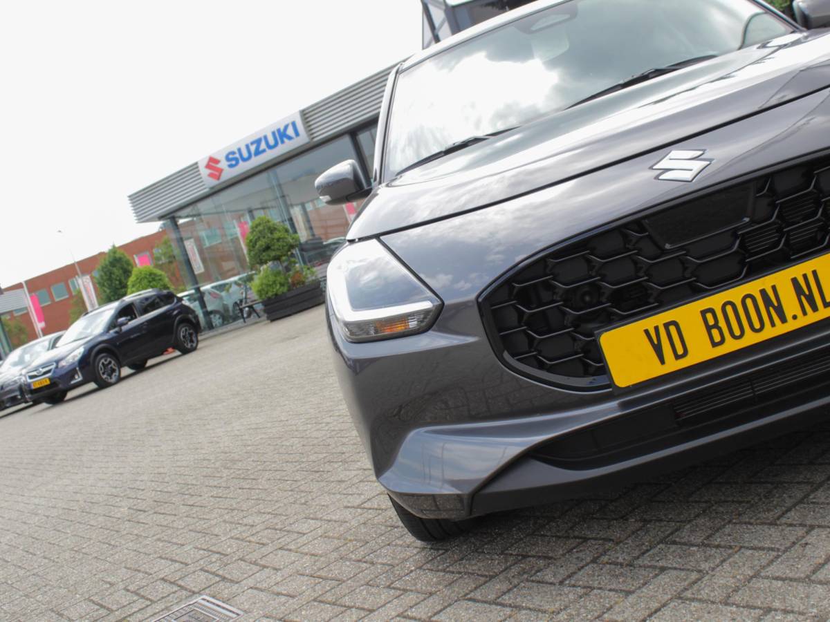 Suzuki Swift Suzuki Swift 1.2 Style Smart Hybrid | € 2200,- DEALERKORTING! | Snel Rijden!
