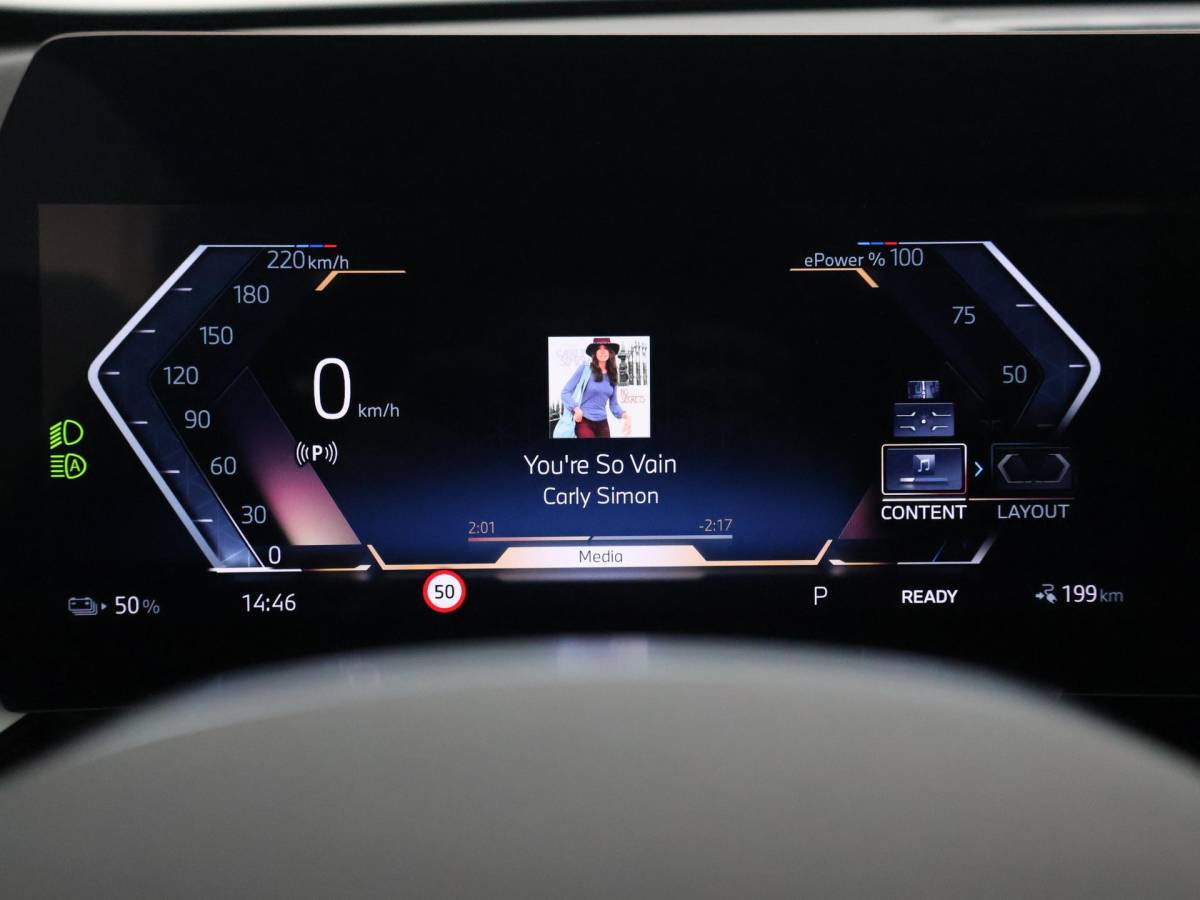 BMW iX1 BMW iX1 eDrive20 67 kWh M-SPORT *46 KM NIEUW* + PANORAMA | PREMIUM | 19 INCH | M-REMMEN