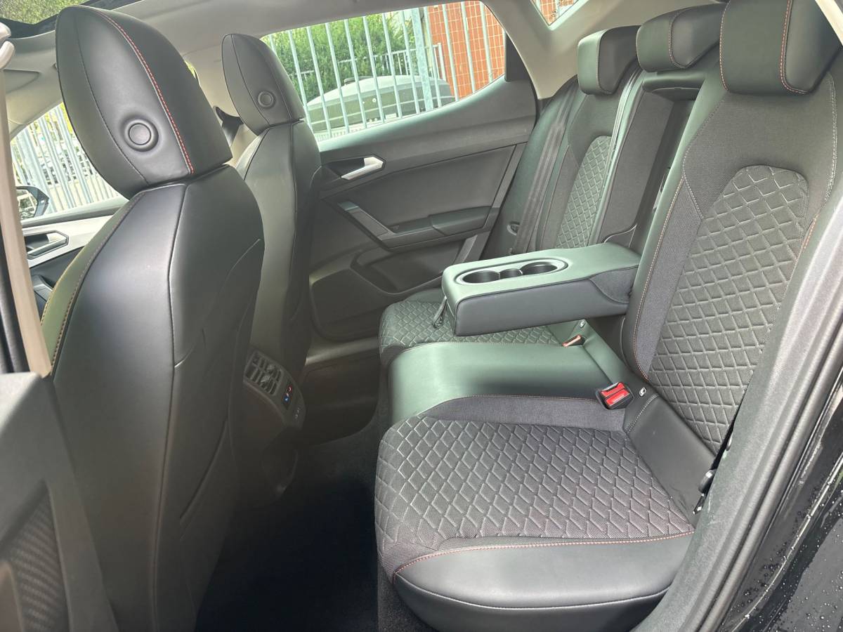 SEAT Leon Seat Leon 1.5 eTSI FR | PANO | VIRTUAL | CAMERA | LED |