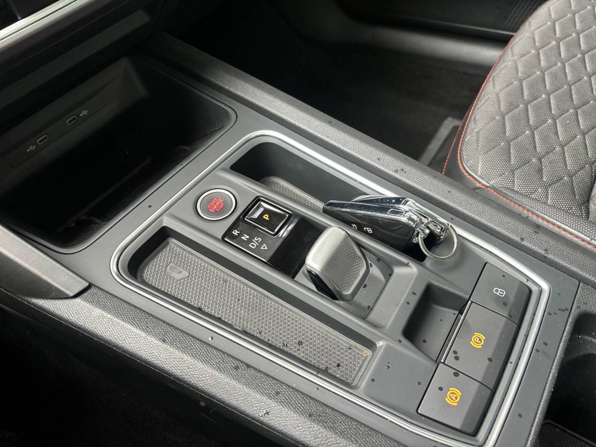 SEAT Leon Seat Leon 1.5 eTSI FR | PANO | VIRTUAL | CAMERA | LED |