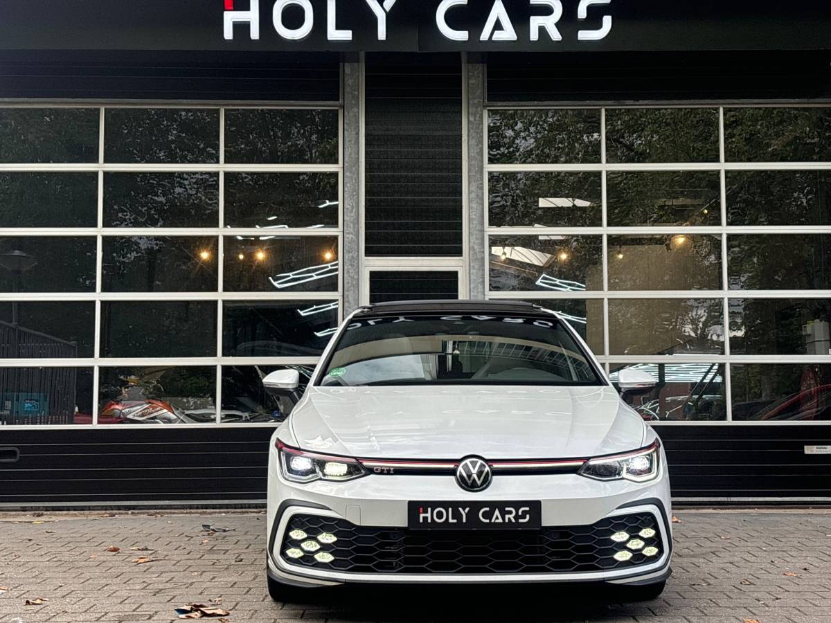 Volkswagen Golf Volkswagen GOLF 8 2.0 TSI GTI | PANO | IQ-LIGHT | LEER | H&K | SFEER |