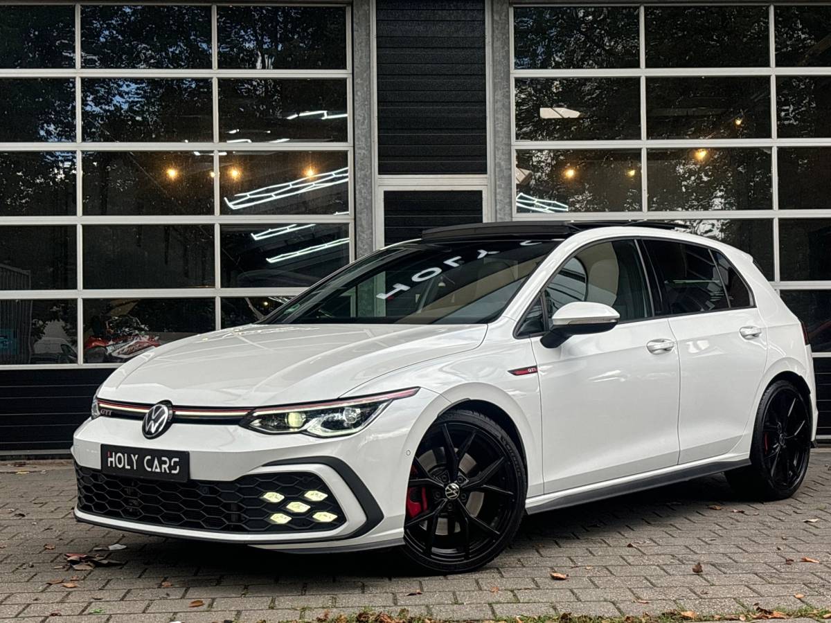 Volkswagen Golf Volkswagen GOLF 8 2.0 TSI GTI | PANO | IQ-LIGHT | LEER | H&K | SFEER |